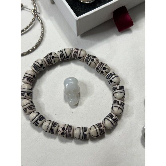 Mixed Gothic Jewelry 7-Piece Set W/ CONQUERing and Skull Scarf - Picture 5 of 7